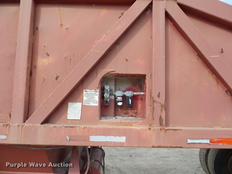 image for item AX9056 1988 Ranco bottom dump trailer