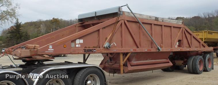 image for item AX9057 1988 Ranco bottom dump trailer