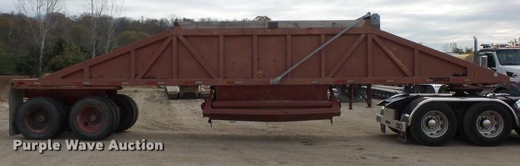image for item AX9057 1988 Ranco bottom dump trailer