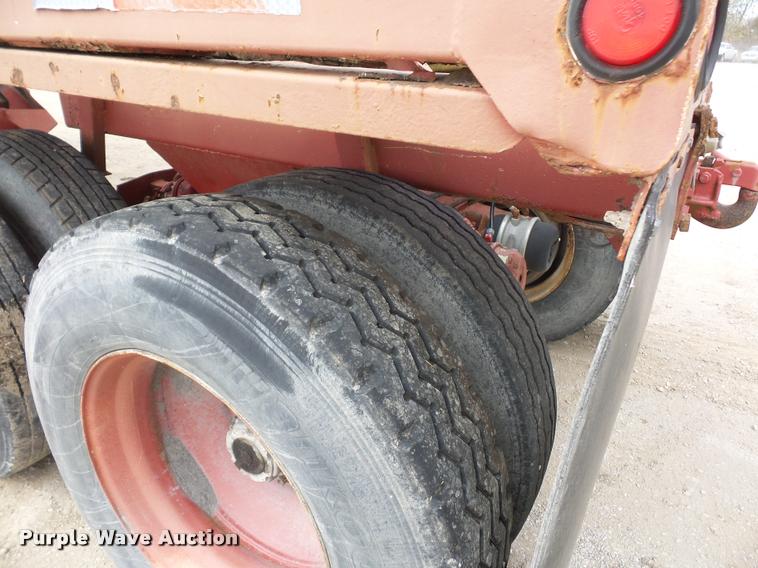 image for item AX9057 1988 Ranco bottom dump trailer
