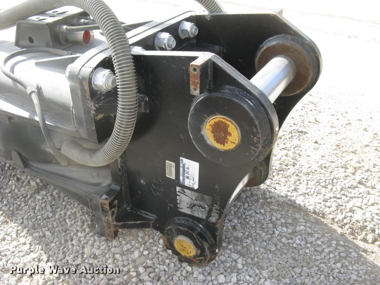 image for item BL9104 2010 Caterpillar H160DS hydraulic hammer