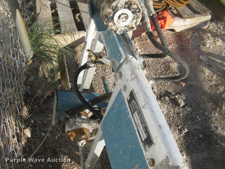 image for item BL9105 2010 Morrison vibrating screed