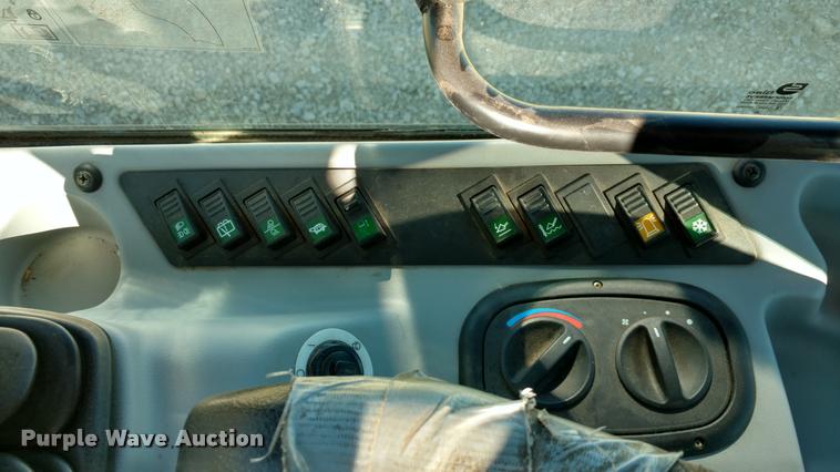 image for item BU9856 2013 New Holland W80B wheel loader