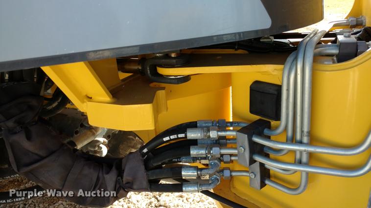 image for item BU9856 2013 New Holland W80B wheel loader