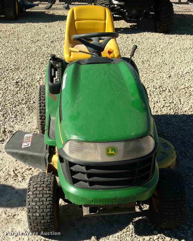 John Deere 102 lawn mower in Abilene, KS Item BU9859 sold Purple Wave