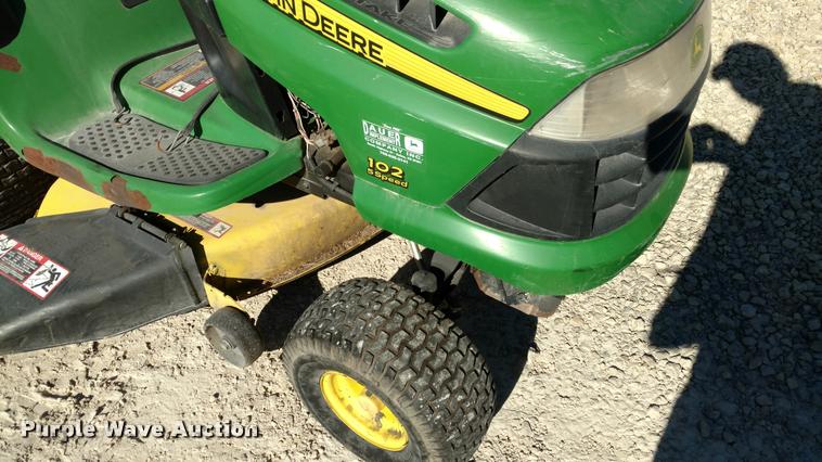 image for item BU9859 John Deere 102 lawn mower