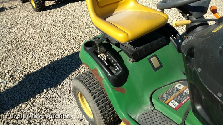 image for item BU9859 John Deere 102 lawn mower
