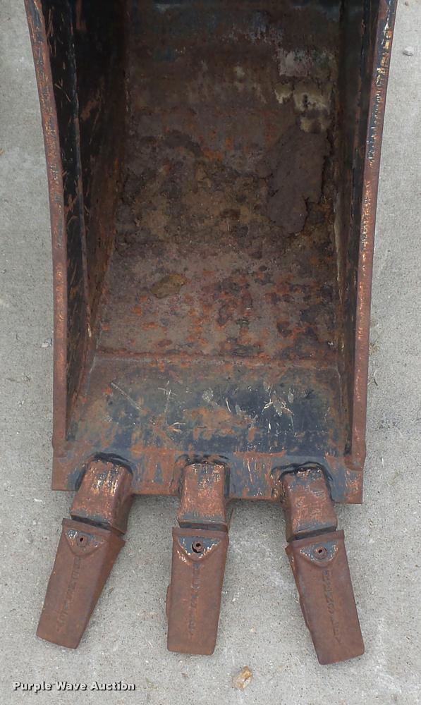 image for item BW9630 Excavator bucket