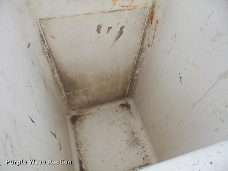 image for item BW9631 Man basket