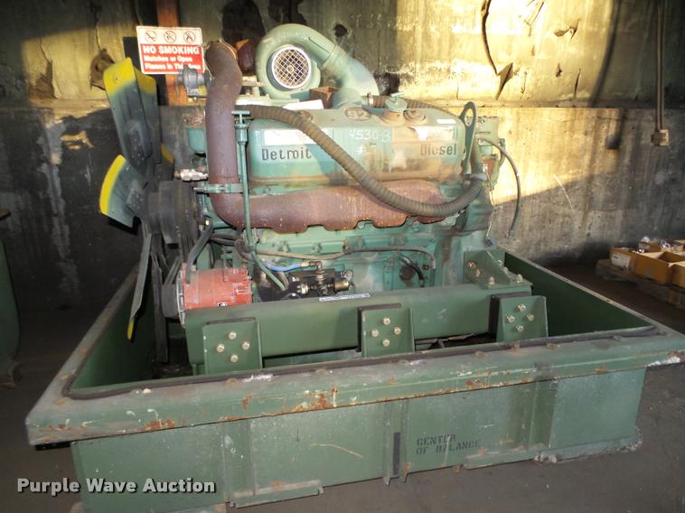 image for item CA9308 1988 Detroit Diesel Silver 92 V8 turbo diesel engine