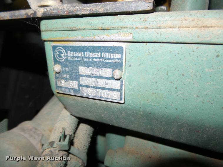 image for item CA9308 1988 Detroit Diesel Silver 92 V8 turbo diesel engine