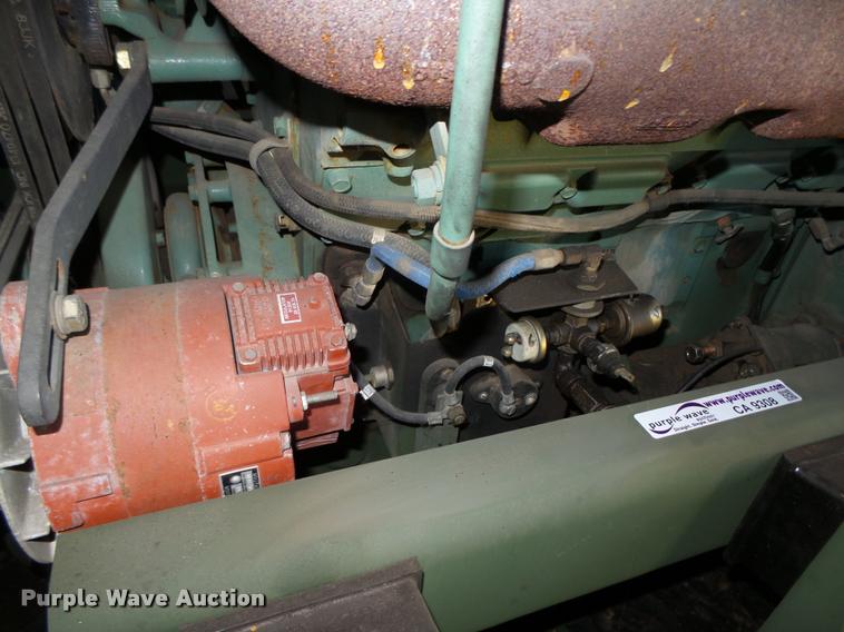 image for item CA9308 1988 Detroit Diesel Silver 92 V8 turbo diesel engine