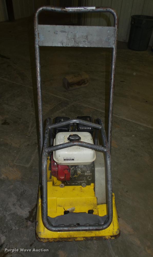 image for item CA9333 2000 Wacker WP1550A plate compactor