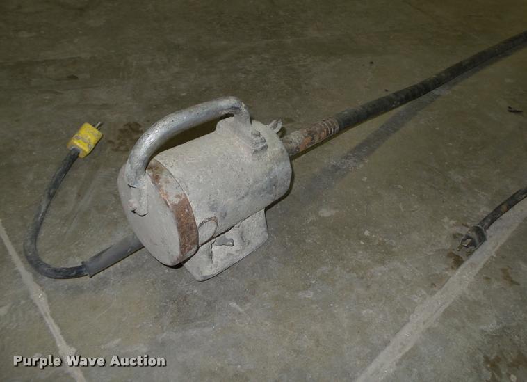 image for item CA9334 (2) concrete vibrators