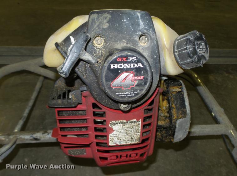 image for item CA9340 Vibratory concrete screed