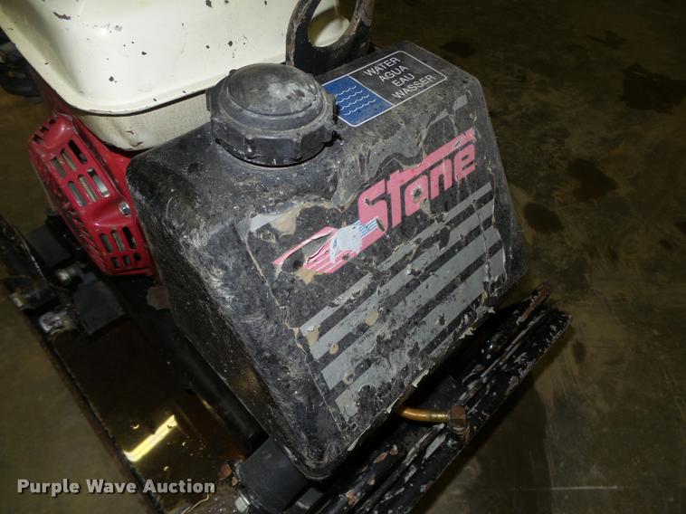 image for item CA9344 Stone Asphalt plate compactor