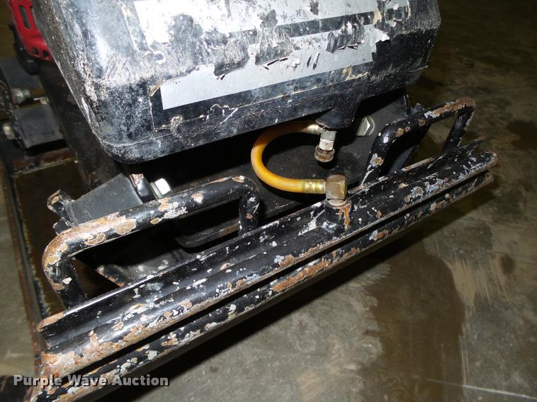 image for item CA9344 Stone Asphalt plate compactor