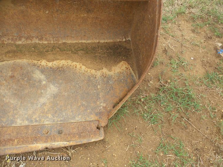 image for item DA2992 Skid steer bucket