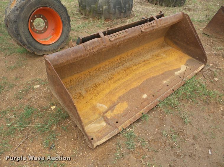 image for item DA2993 Skid steer bucket
