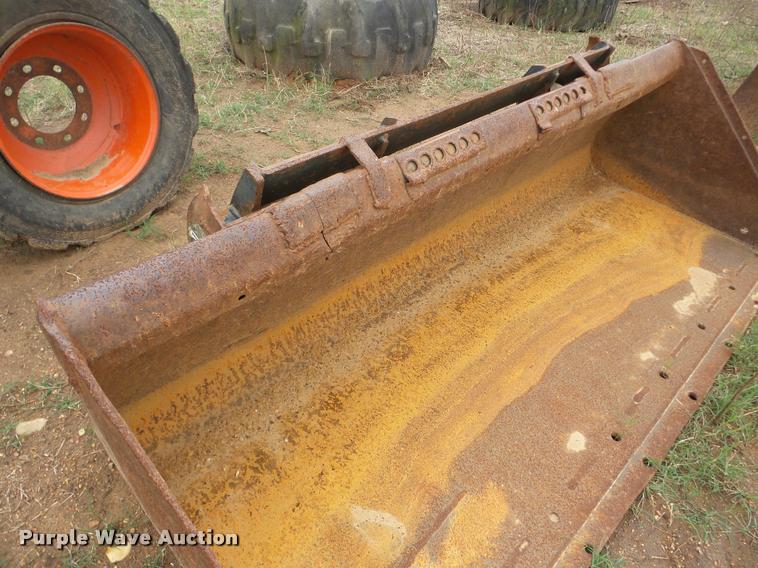 image for item DA2993 Skid steer bucket