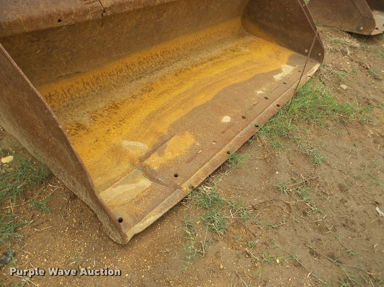 image for item DA2993 Skid steer bucket