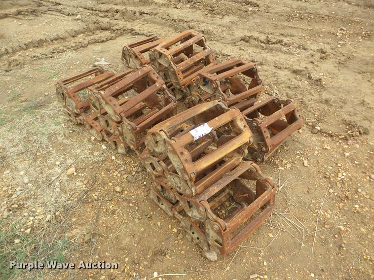 image for item DA2996 John Deere 332 tracks