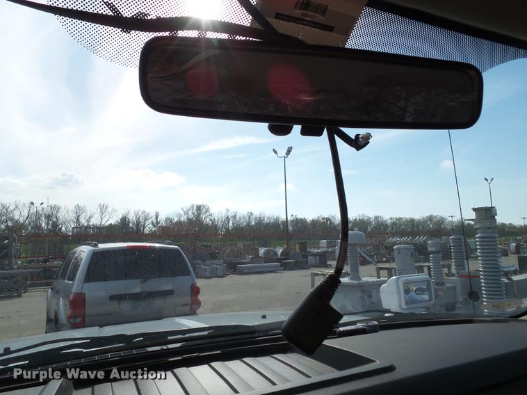 image for item DA3778 2008 Ford F550 Super Duty service truck with crane