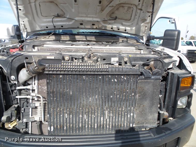 image for item DA3778 2008 Ford F550 Super Duty service truck with crane