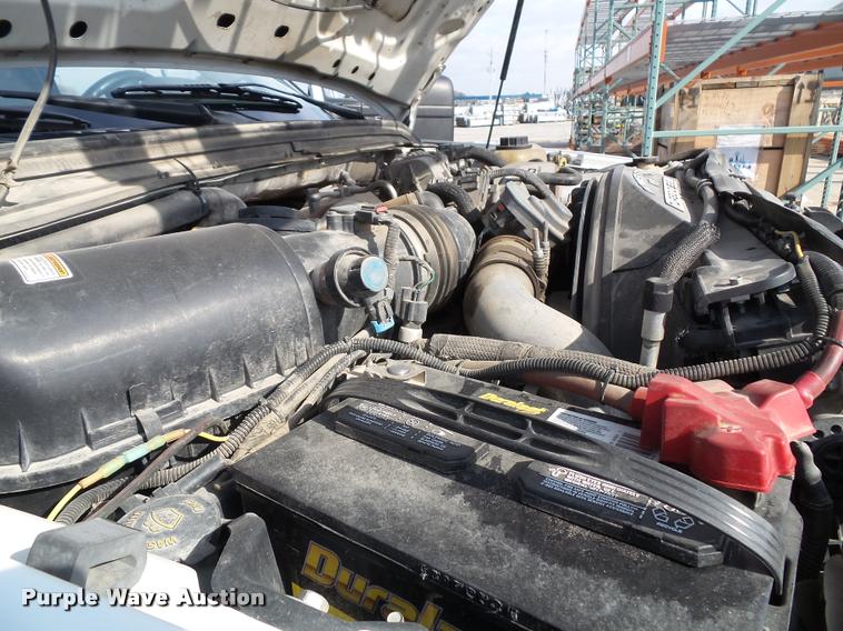 image for item DA3778 2008 Ford F550 Super Duty service truck with crane