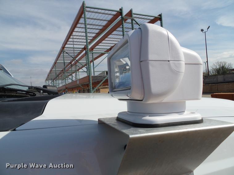 image for item DA3778 2008 Ford F550 Super Duty service truck with crane