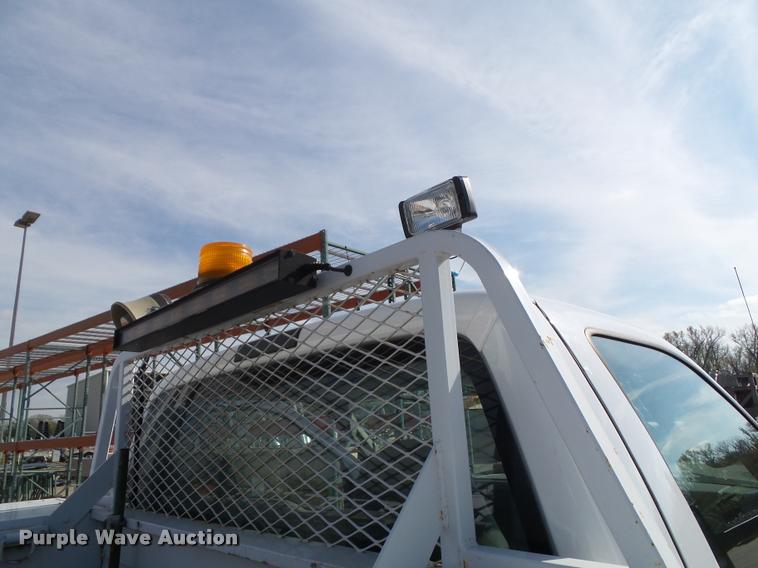 image for item DA3778 2008 Ford F550 Super Duty service truck with crane