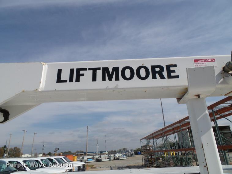 image for item DA3778 2008 Ford F550 Super Duty service truck with crane