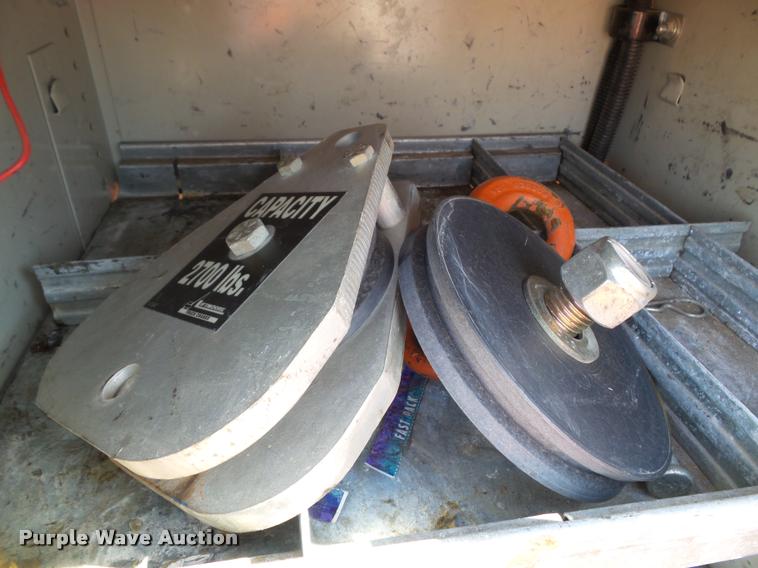 image for item DA3778 2008 Ford F550 Super Duty service truck with crane