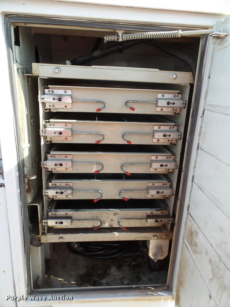 image for item DA3778 2008 Ford F550 Super Duty service truck with crane