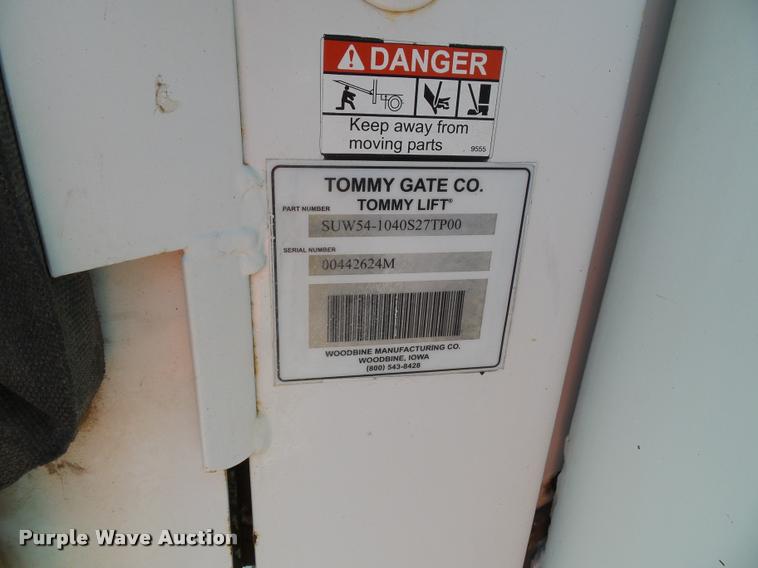 image for item DA3778 2008 Ford F550 Super Duty service truck with crane