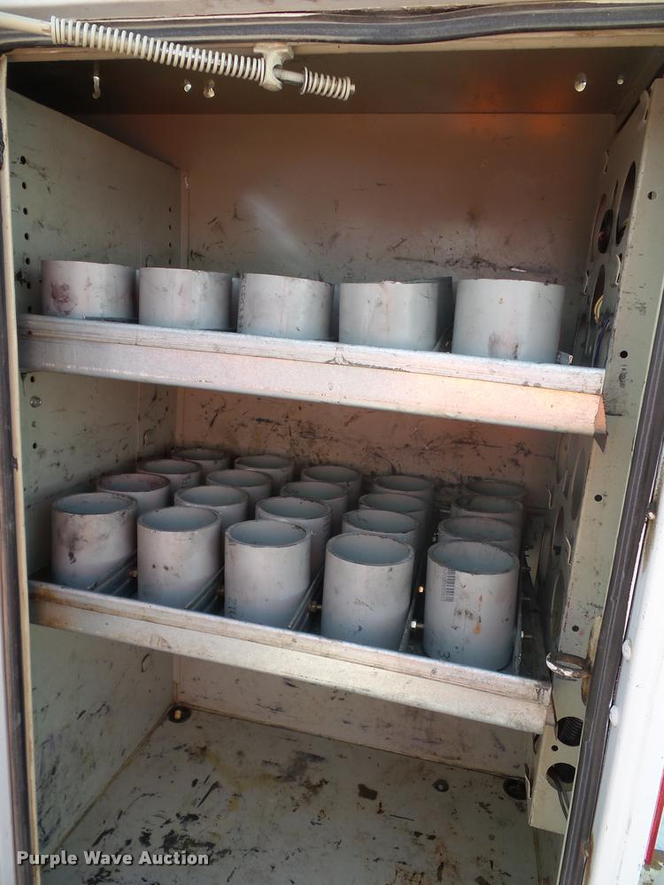 image for item DA3778 2008 Ford F550 Super Duty service truck with crane