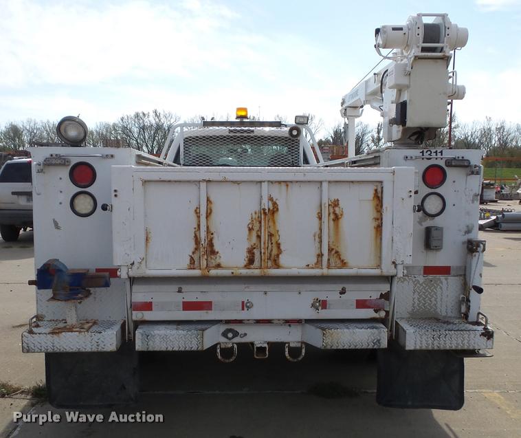 image for item DA3779 2008 Ford F550 Super Duty XL service truck with crane