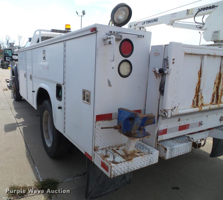 image for item DA3779 2008 Ford F550 Super Duty XL service truck with crane