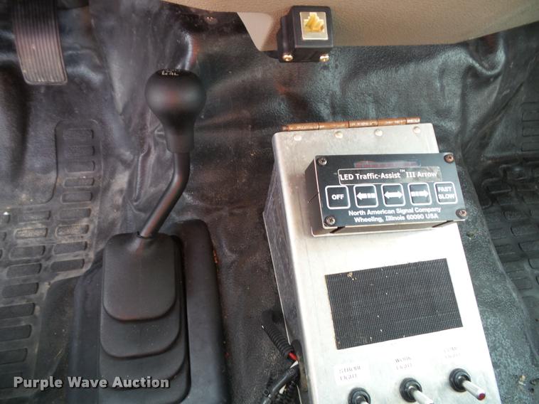 image for item DA3779 2008 Ford F550 Super Duty XL service truck with crane