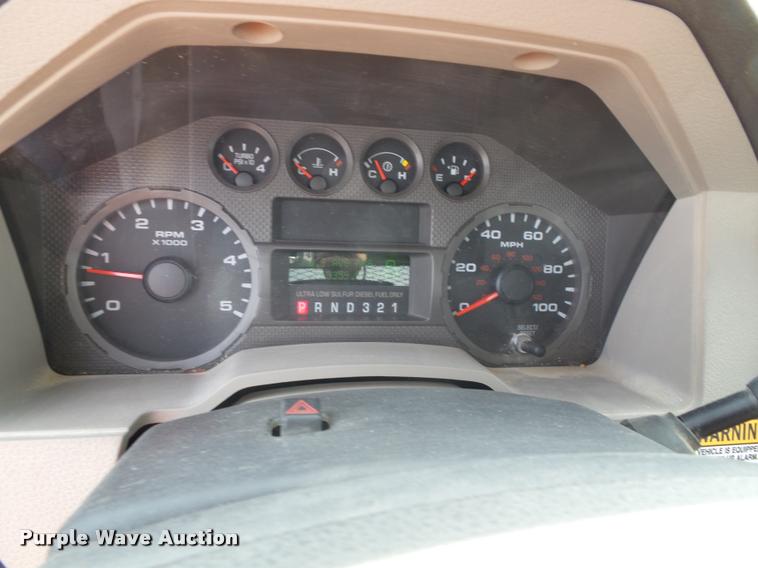 image for item DA3779 2008 Ford F550 Super Duty XL service truck with crane