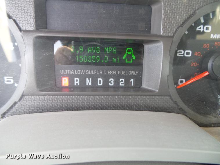 image for item DA3779 2008 Ford F550 Super Duty XL service truck with crane