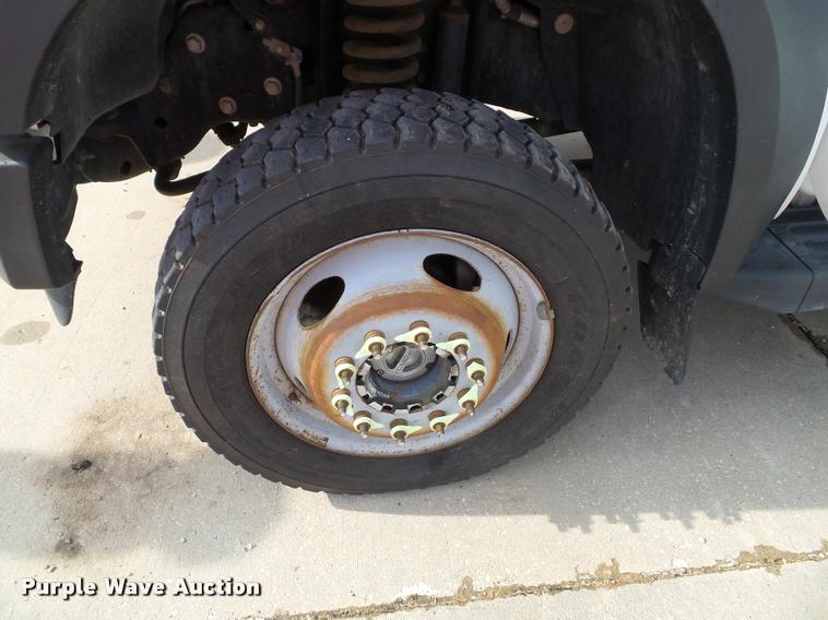 image for item DA3779 2008 Ford F550 Super Duty XL service truck with crane