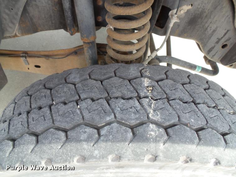 image for item DA3779 2008 Ford F550 Super Duty XL service truck with crane