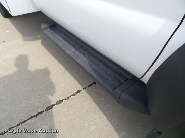 image for item DA3779 2008 Ford F550 Super Duty XL service truck with crane