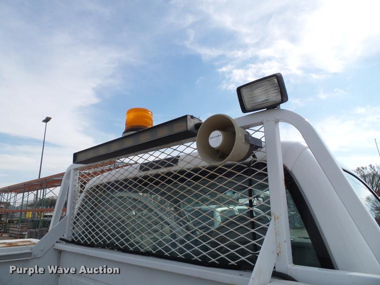 image for item DA3779 2008 Ford F550 Super Duty XL service truck with crane