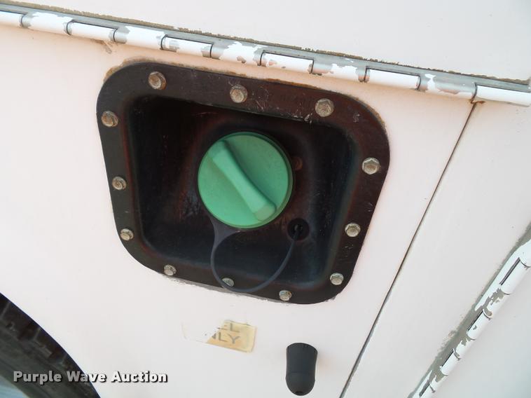 image for item DA3779 2008 Ford F550 Super Duty XL service truck with crane