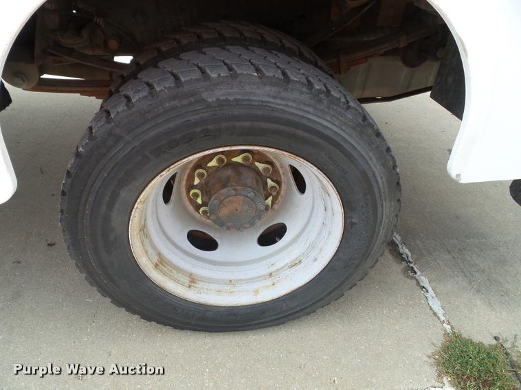 image for item DA3779 2008 Ford F550 Super Duty XL service truck with crane