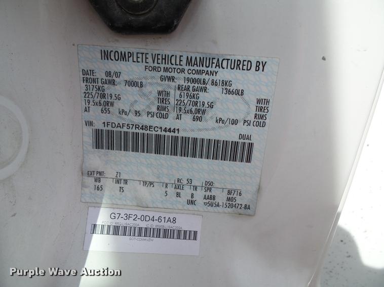 image for item DA3779 2008 Ford F550 Super Duty XL service truck with crane