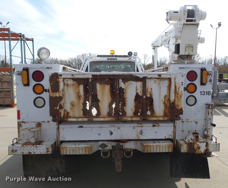 image for item DA3781 2008 Ford F550 Super Duty XL service truck with crane