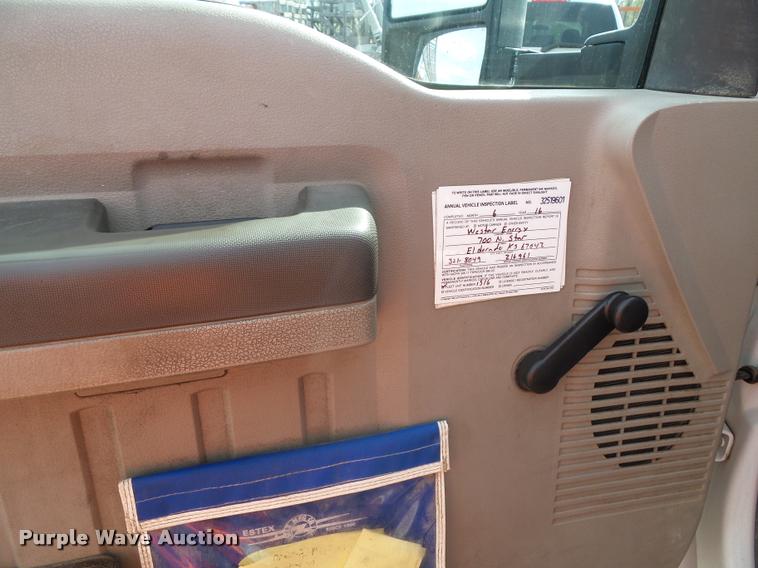 image for item DA3781 2008 Ford F550 Super Duty XL service truck with crane